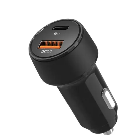 شاحن موبايل سريع مخرجين USB و Type-C على الولاعة